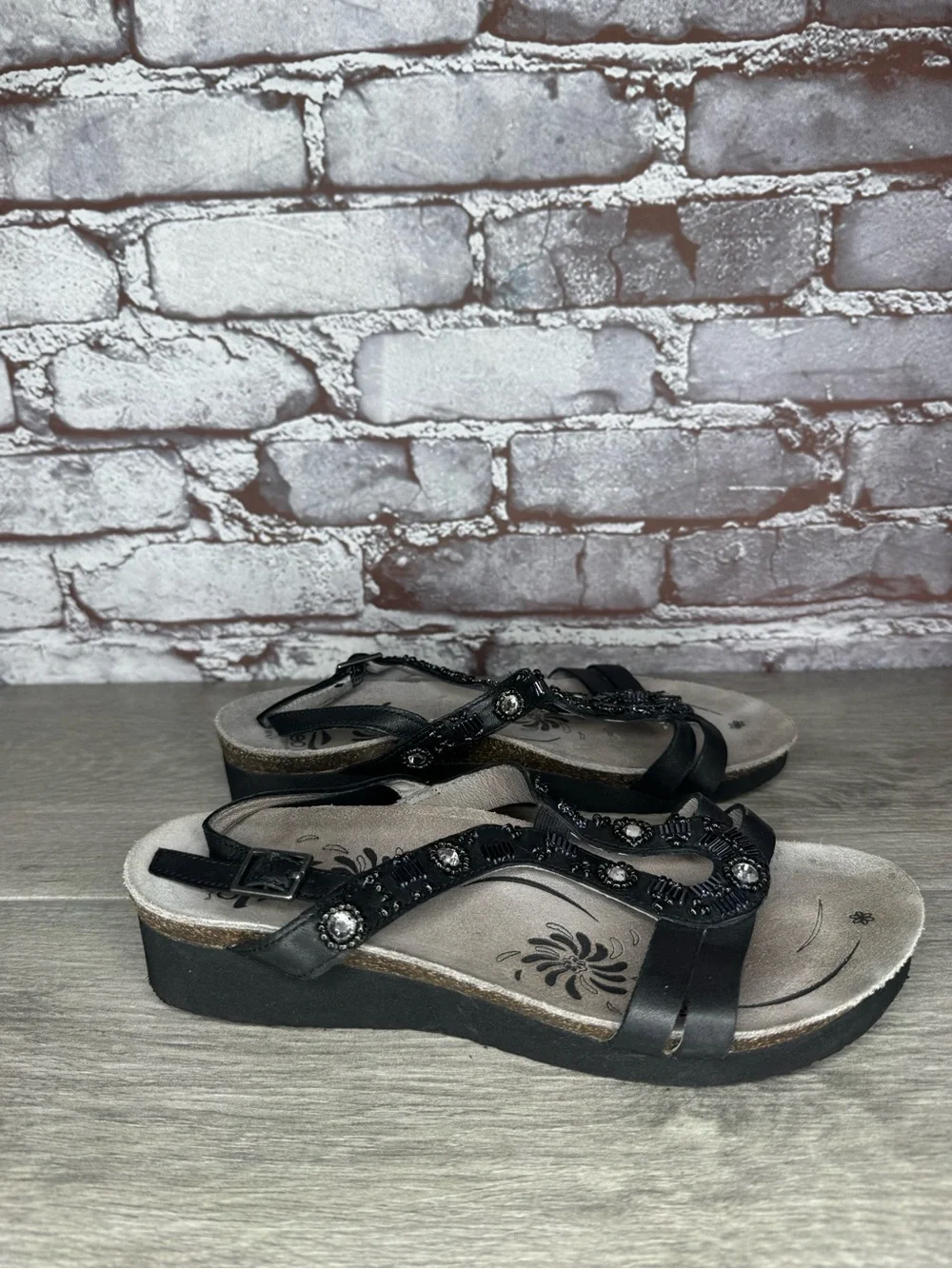 Abeo Neutral Black Leather Cheri Beaded Orthotic Comfort Buckle Sandals Women 7N